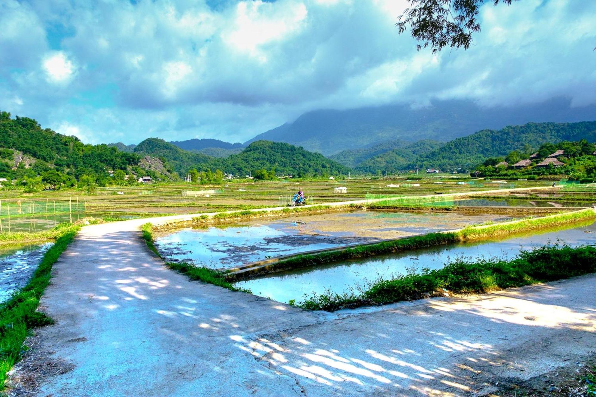 Nha Tan - Mai Chau Homestay And Tours Εξωτερικό φωτογραφία